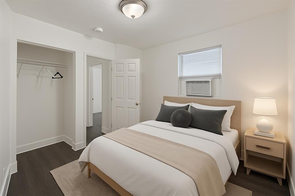 715 Northwest 15th Terrace #2 - Photo 5 of 6