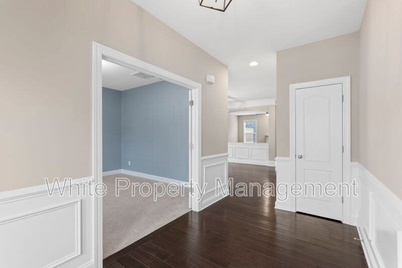 541 Daventry Ct - Photo 2 of 26