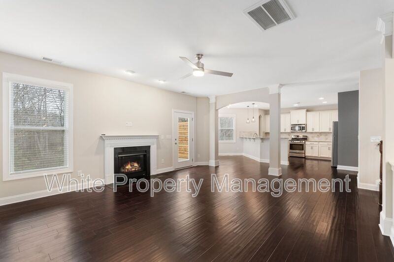 541 Daventry Ct - Photo 6 of 26