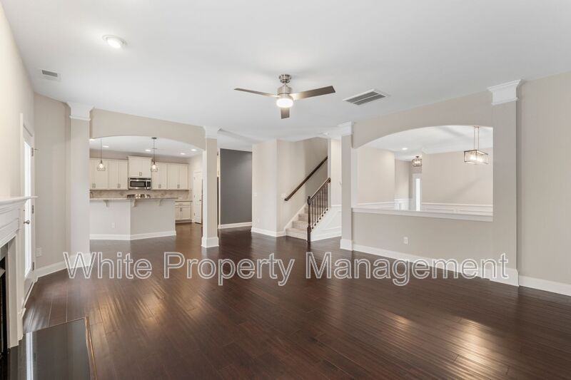 541 Daventry Ct - Photo 7 of 26