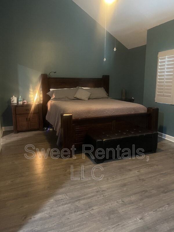 47 Arabian Dr - Photo 2 of 35