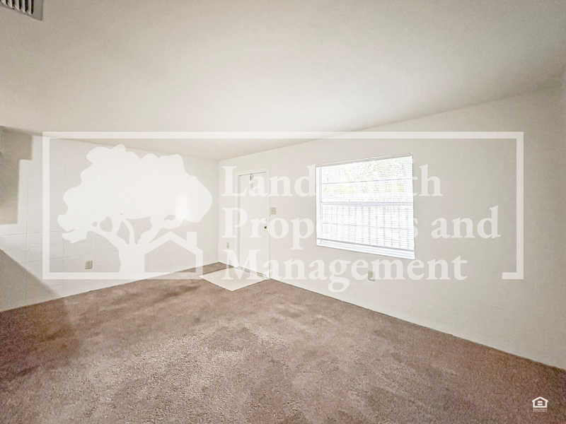 815 W Carole St #3 - Photo 4 of 12