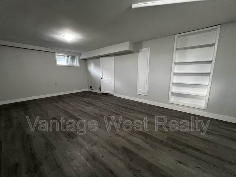 1861 - Photo 7 of 12