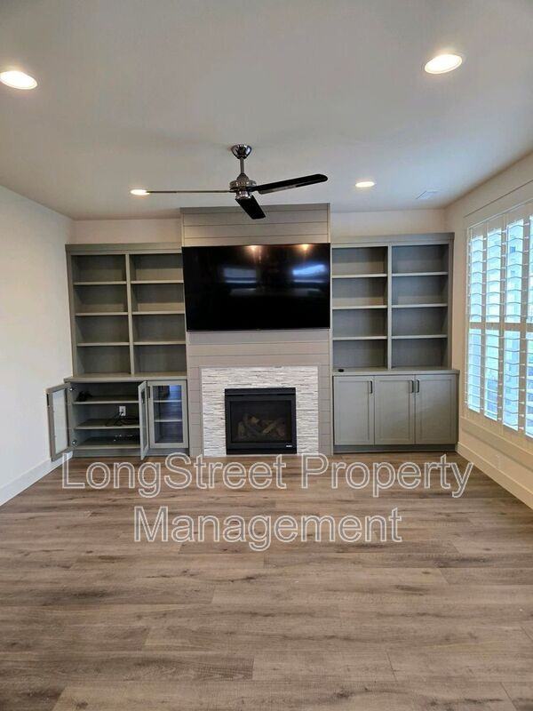 1947 Sw Stanford St - Photo 5 of 23