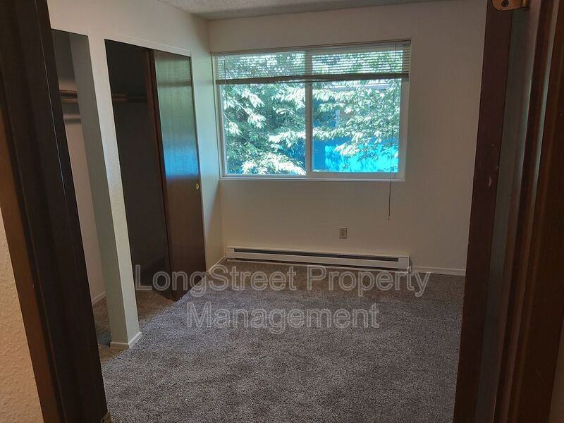 3151 N Shore Dr Se #1 - Photo 4 of 18