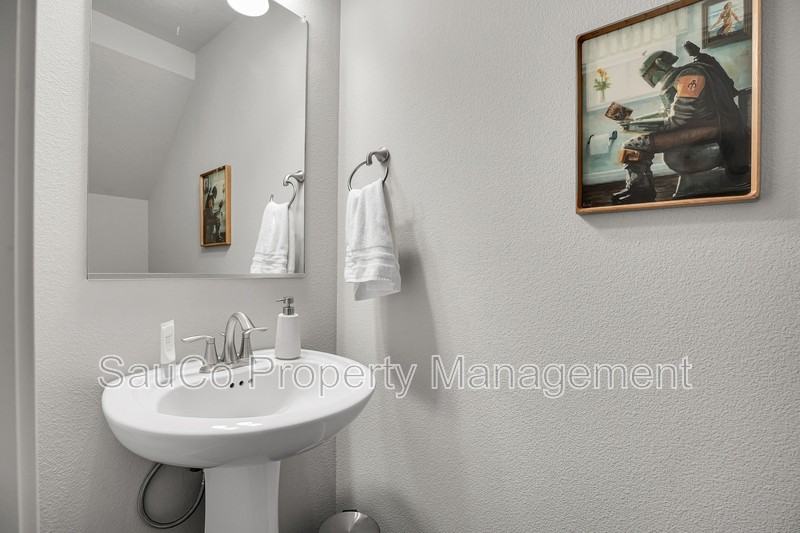 1483 19th Ave - Photo 4 of 25