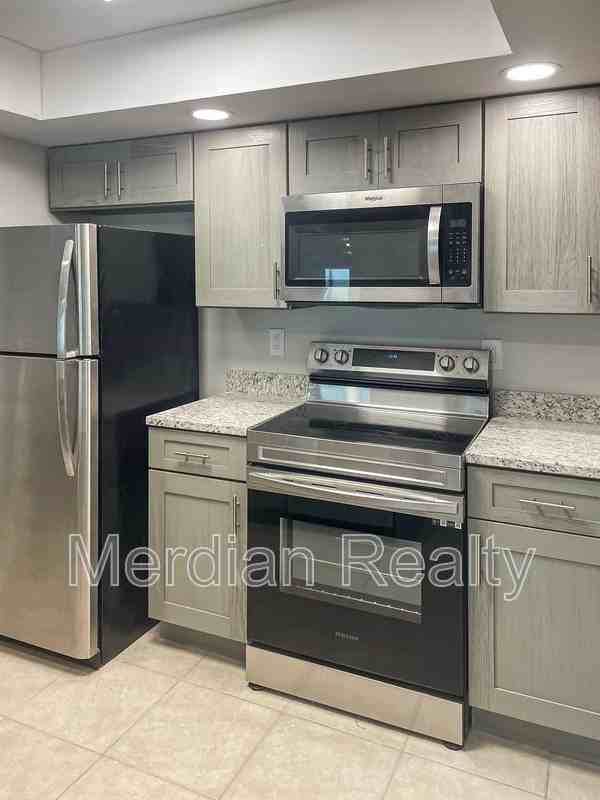 2615 S Atlantic Ave #1B - Photo 4 of 8