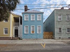 featured image of 126 Logan St