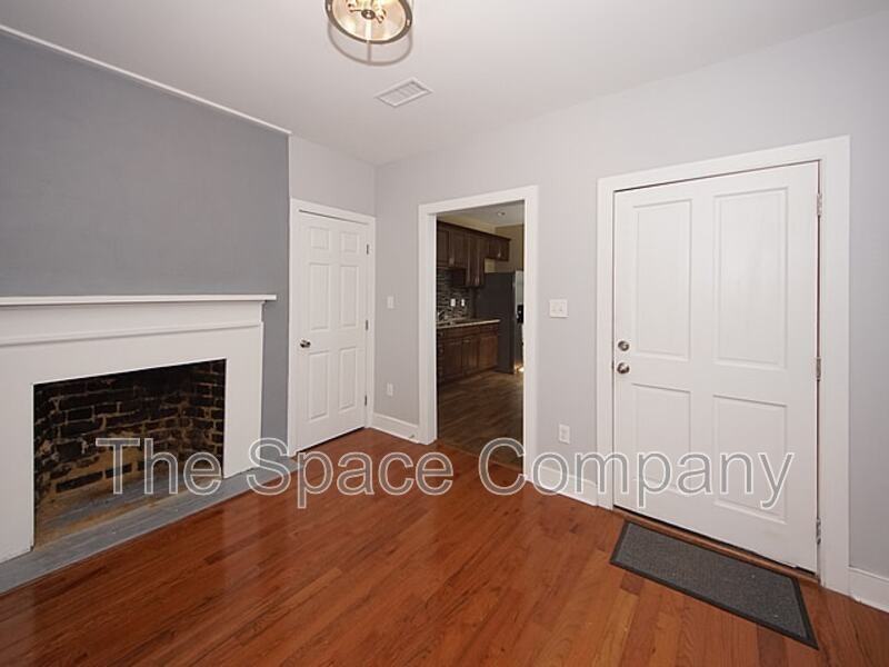 126 Logan St - Photo 3 of 14