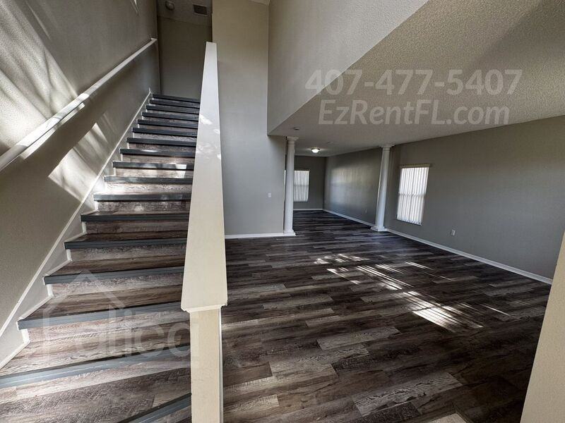 568 Bristol Cir - Photo 2 of 19