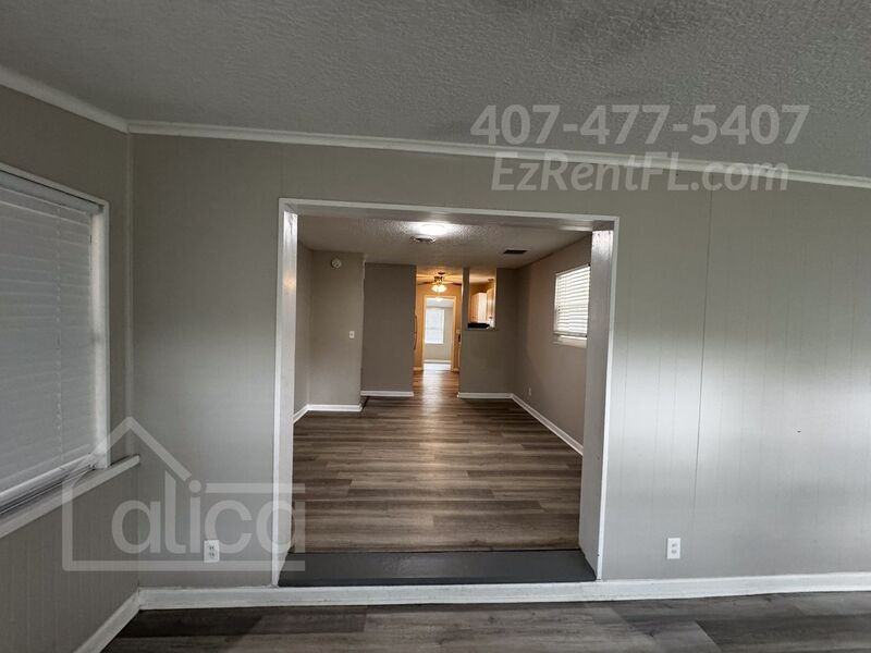 3812 Rodby Dr - Photo 5 of 20