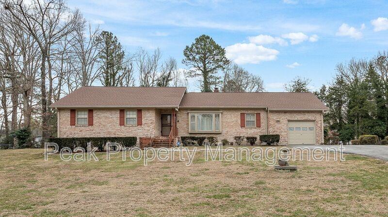 1836 Ramblewood Rd - Photo 2 of 26