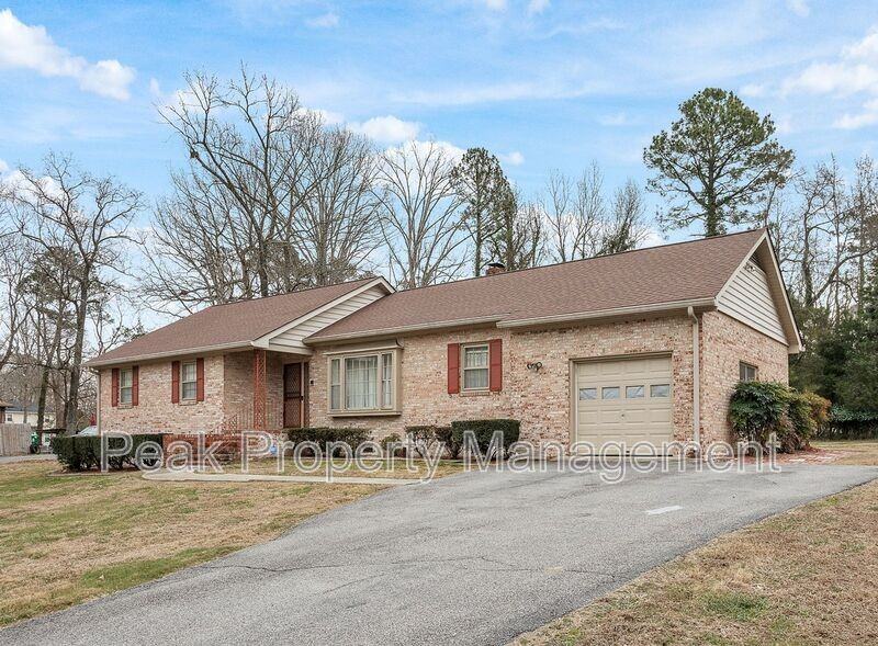 1836 Ramblewood Rd - Photo 3 of 26