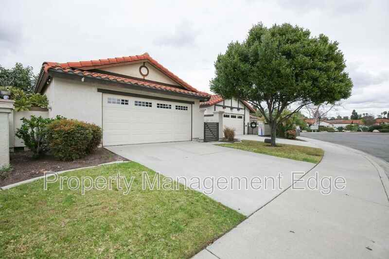 254 Oleander Dr - Photo 2 of 18