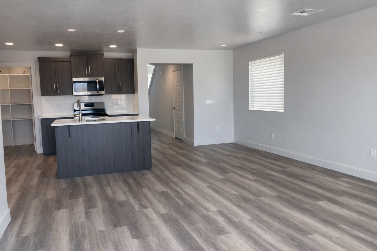 4127 E Phobos Ln - Photo 3 of 16