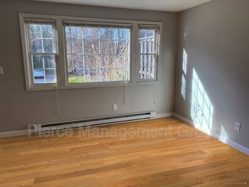 9 Bayberry Ln #2 - Photo 4 of 10