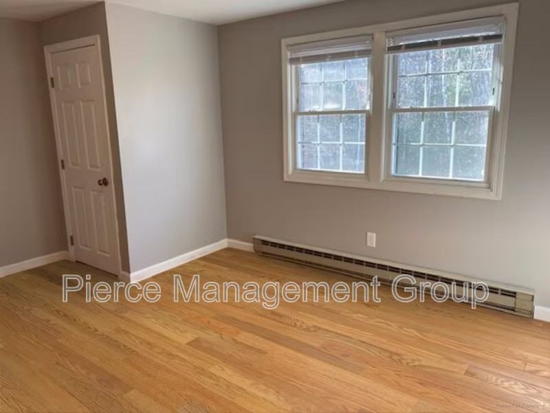 9 Bayberry Ln #2 - Photo 7 of 10