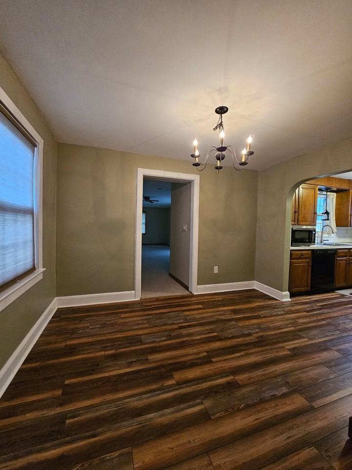 102 N Forrest St - Photo 6 of 21