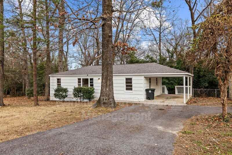 933 T St - Photo 2 of 19