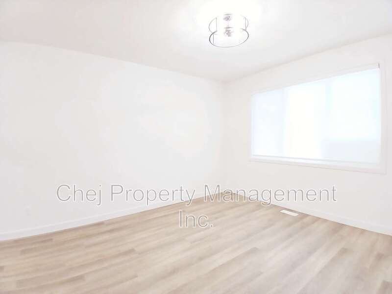 20963 20 Ave Nw - Photo 2 of 24