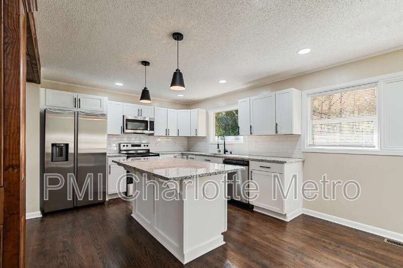 10707 Walkers Ferry Rd - Photo 7 of 15