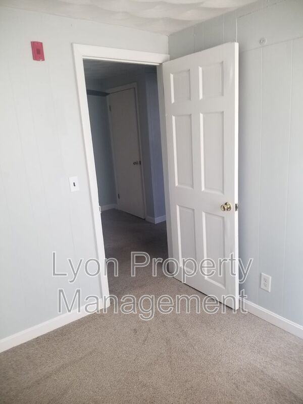 93 W Warwick Ave #4 - Photo 5 of 9