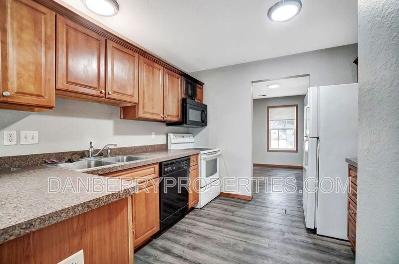 1115 N Byrne Rd - Photo 6 of 40