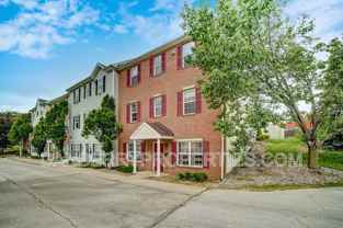 1123 N Byrne Rd - Photo 1 of 1