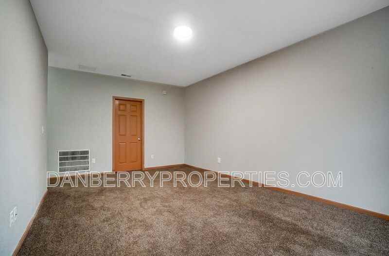 1127 N Byrne Rd - Photo 5 of 50