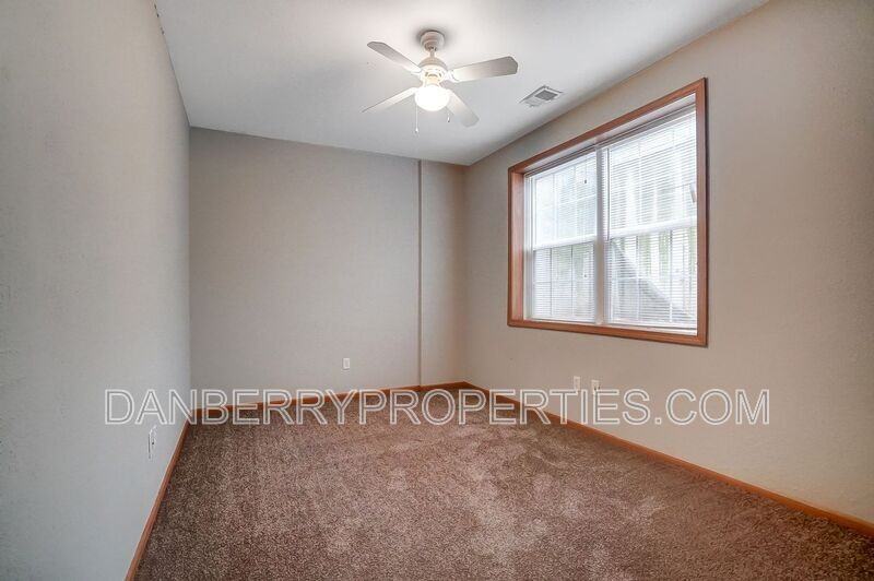 1131 N Byrne Rd - Photo 7 of 50