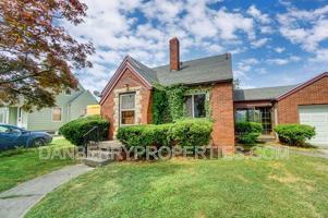 featured image of 347 Darrow Ave