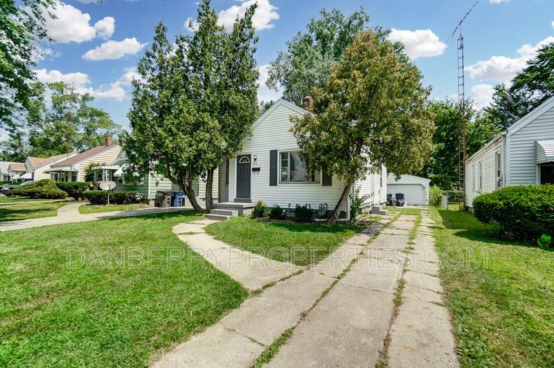 818 Brookley Blvd - Photo 2 of 38