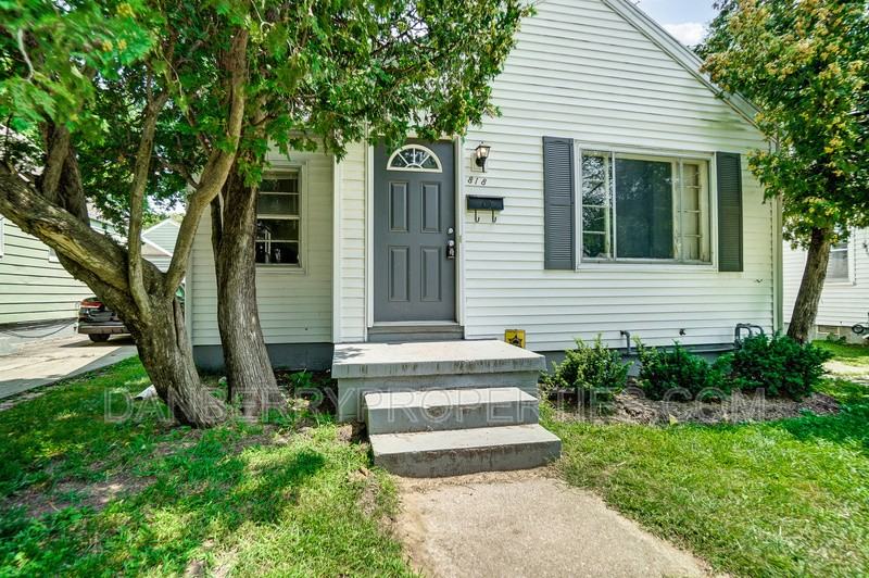 818 Brookley Blvd - Photo 4 of 38