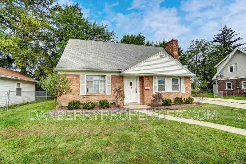 1115 Secor Rd - Photo 3 of 44