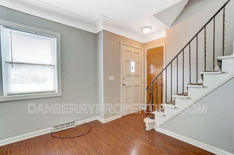 1115 Secor Rd - Photo 5 of 44