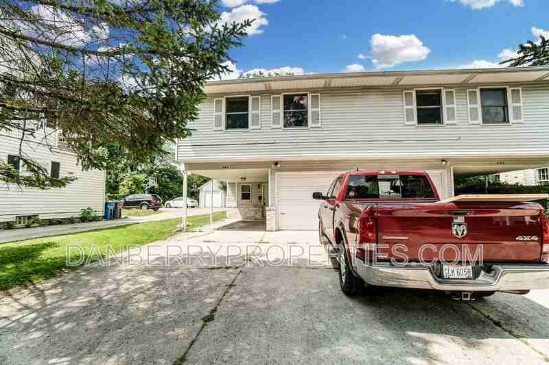 3164 Kylemore Rd - Photo 2 of 32