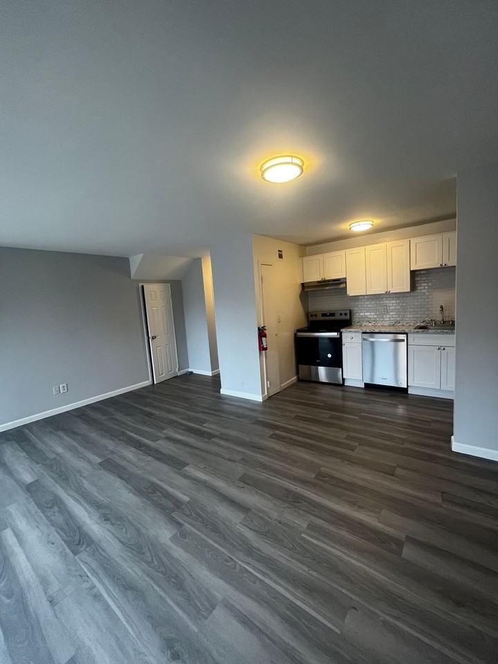 Beverly Gardens - Photo 5 of 11