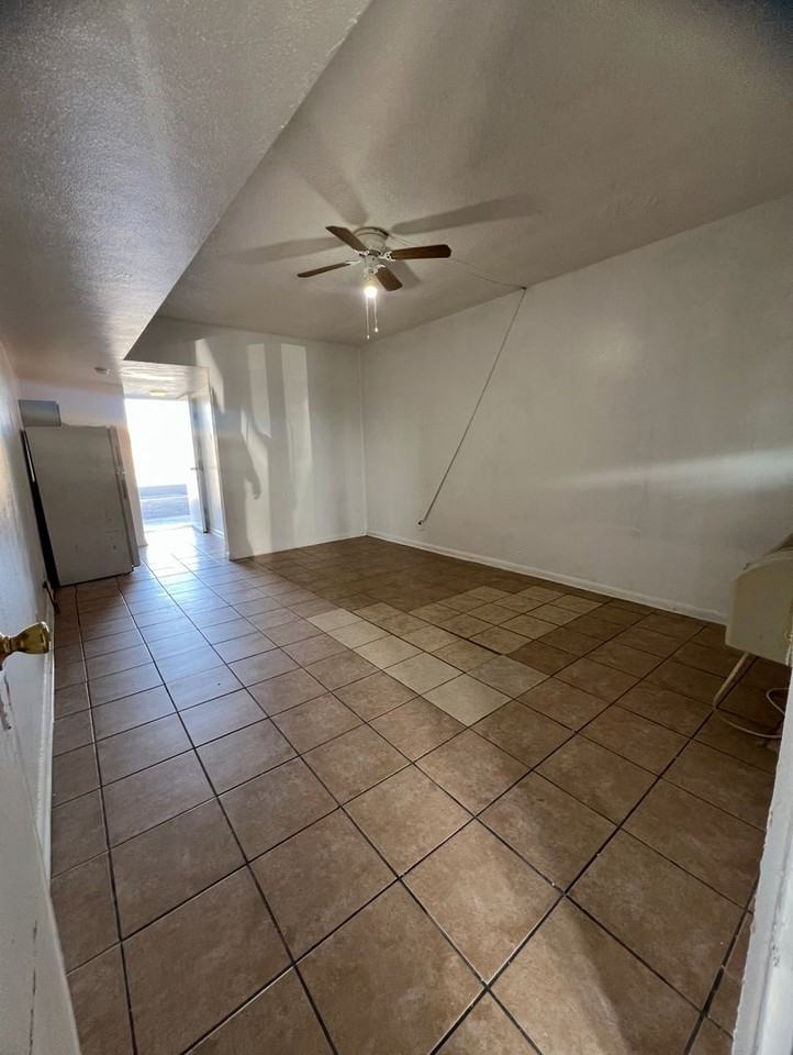 Gray Street Square - Photo 2 of 16