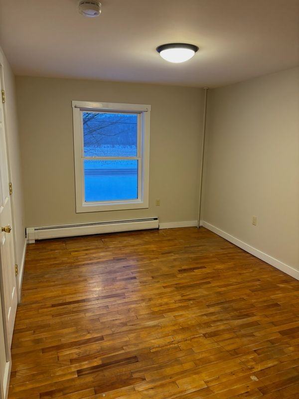 450 Main St - Photo 4 of 7