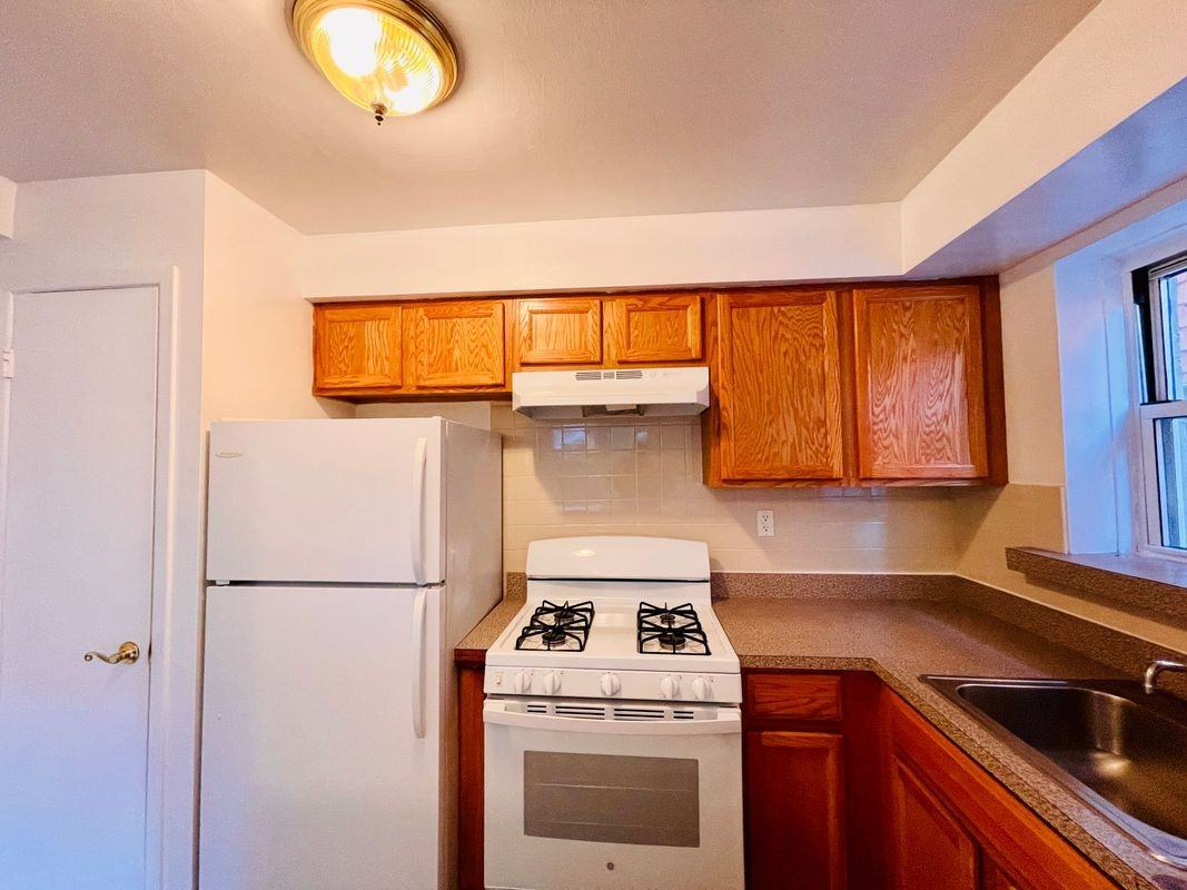 4641 Bedford Ave ##1l - Photo 2 of 12