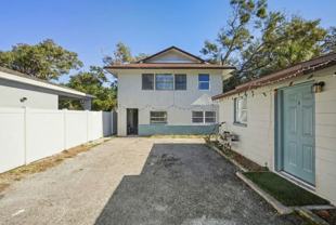 1105 S Prospect Ave - Photo 1 of 1