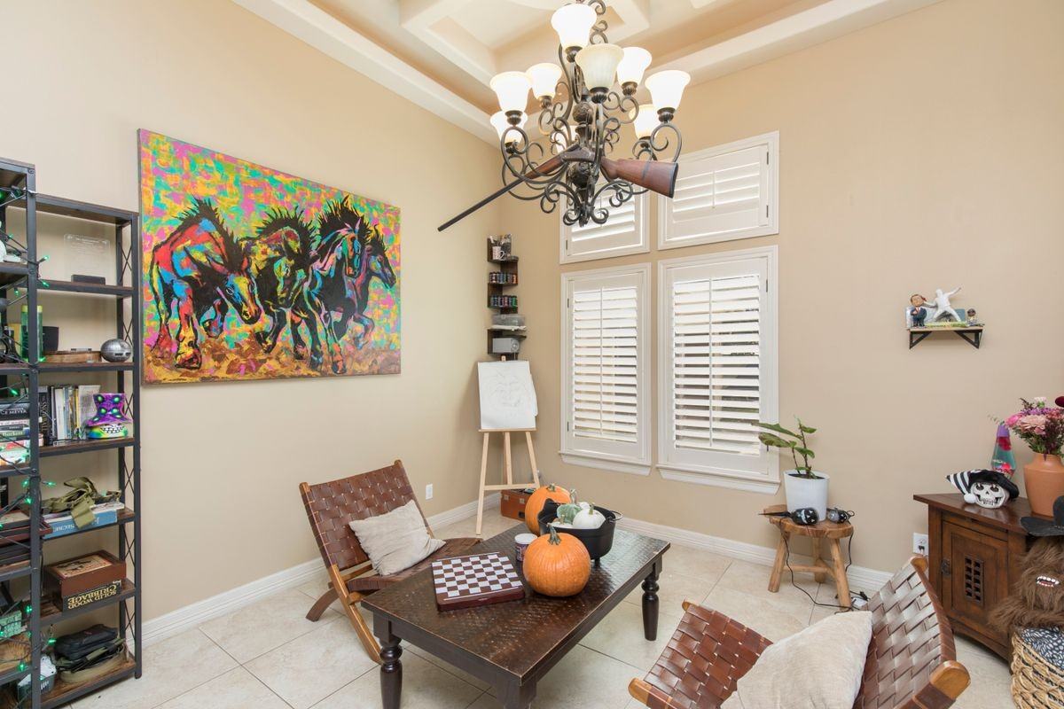 2020 Queens Ave - Photo 6 of 15