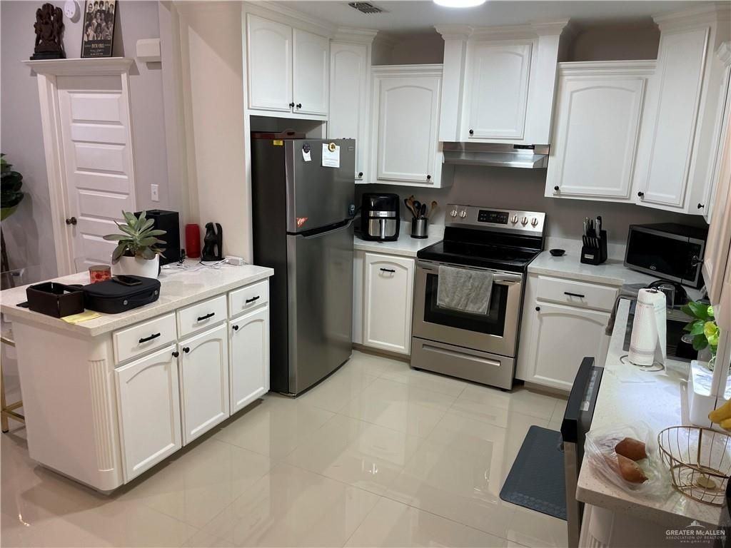 813 Blue Quail St - Photo 3 of 13