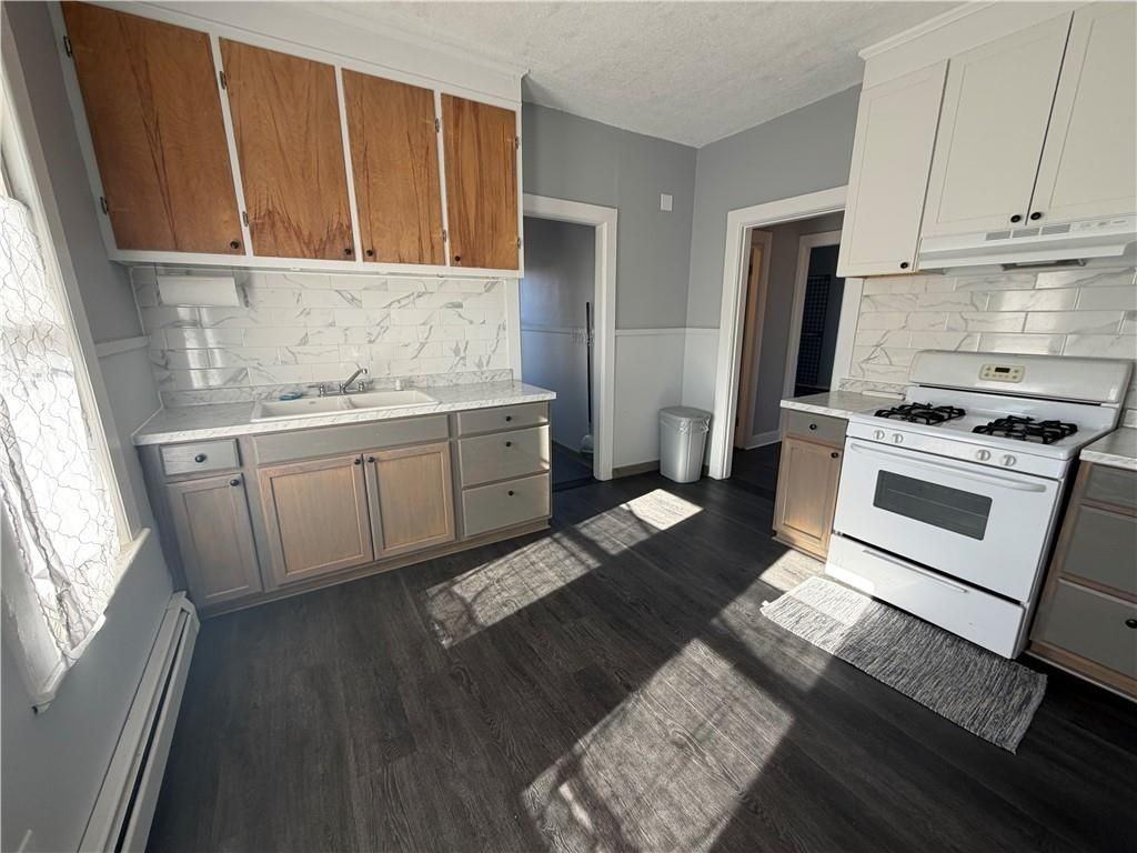 112 High St ##2 - Photo 3 of 15