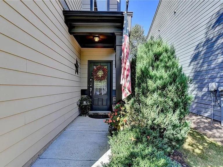 27 Wesley Way N - Photo 2 of 28