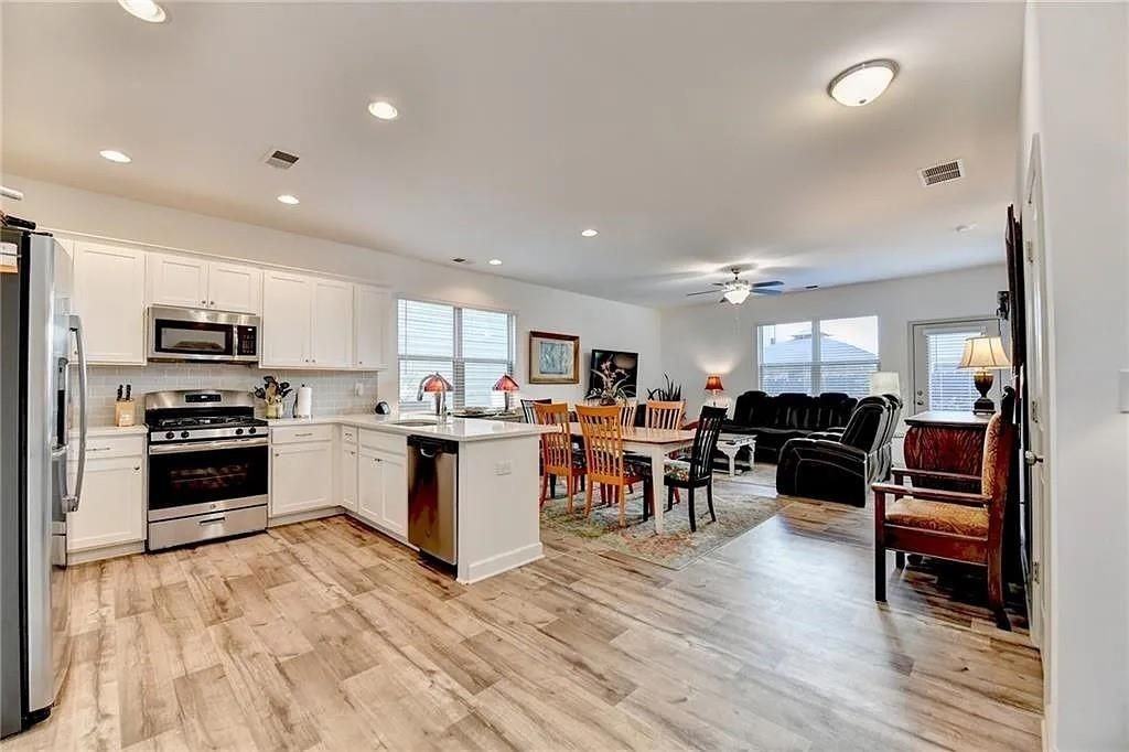 27 Wesley Way N - Photo 4 of 28