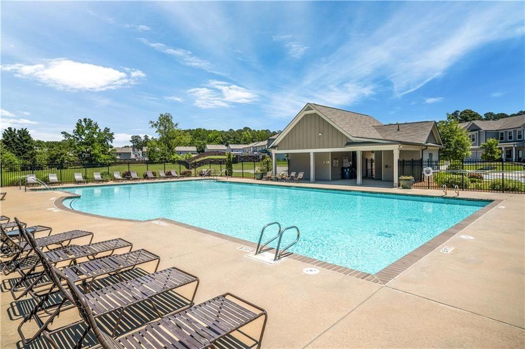 18 Dorothy Ln - Photo 7 of 21