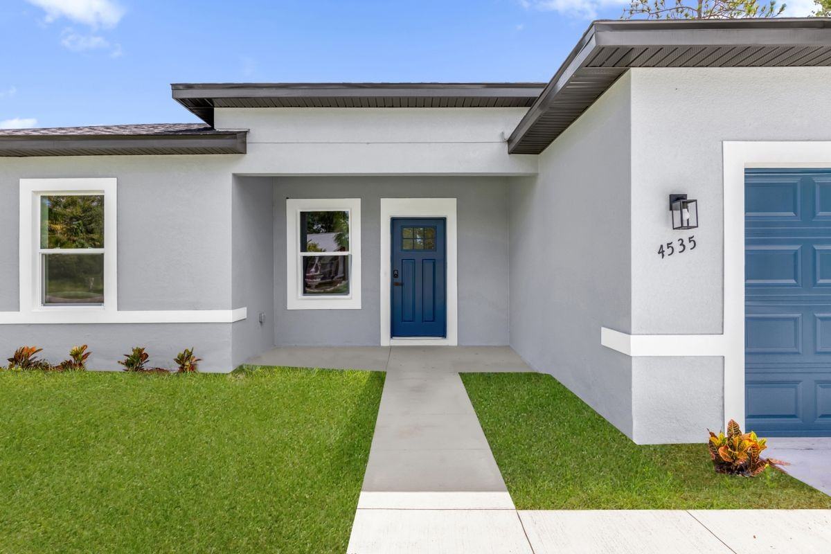 4535 Sw 172nd Street Rd - Photo 3 of 30