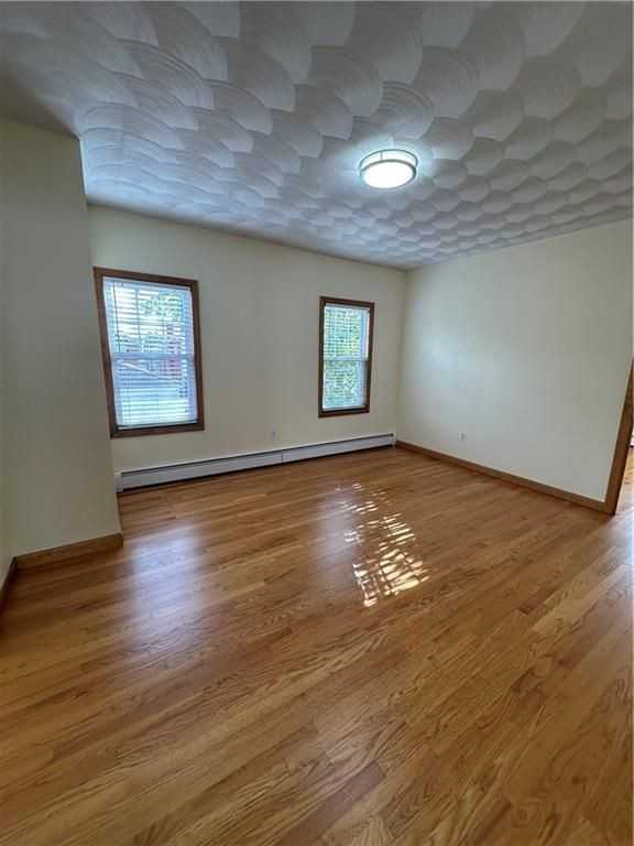 471 Wood St - Photo 6 of 13