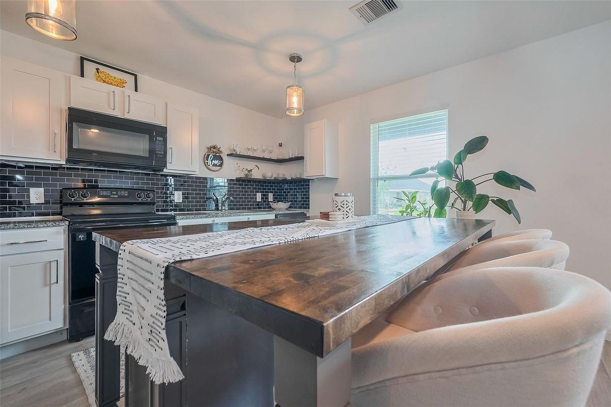 9923 Opal Stone Way - Photo 3 of 32